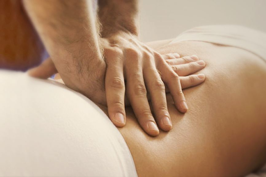 Using the Method of Chiropractic Treatment with chiropractor For Back Pain In Singapore