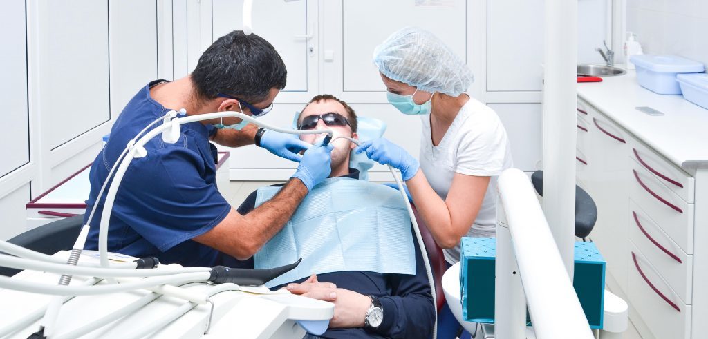 Discovering How to Find The Best Dental Clinic